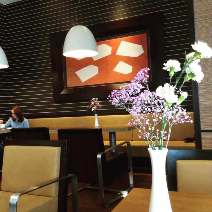 McDonalds in warsaw train station