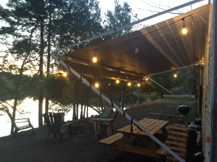 Bare bulbs lit on trailer