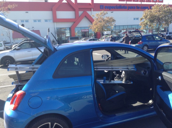 fiat500-parking-lot-loaded-with-supplies